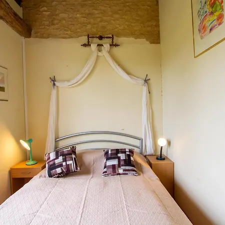 Holiday home Maison Rustique Avec Jardin, Proche De La Dordogne Et Vezere, Animaux Acceptes - Fr-1-616-11 Paunat