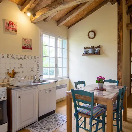 Maison Rustique Avec Jardin, Proche De La Dordogne Et Vezere, Animaux Acceptes - Fr-1-616-11 *
